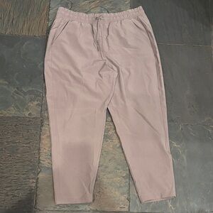 Women’s Casual Pants in Light Gray